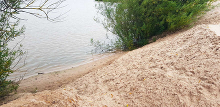 Floating turbidity monitor unit controls dewatering quality